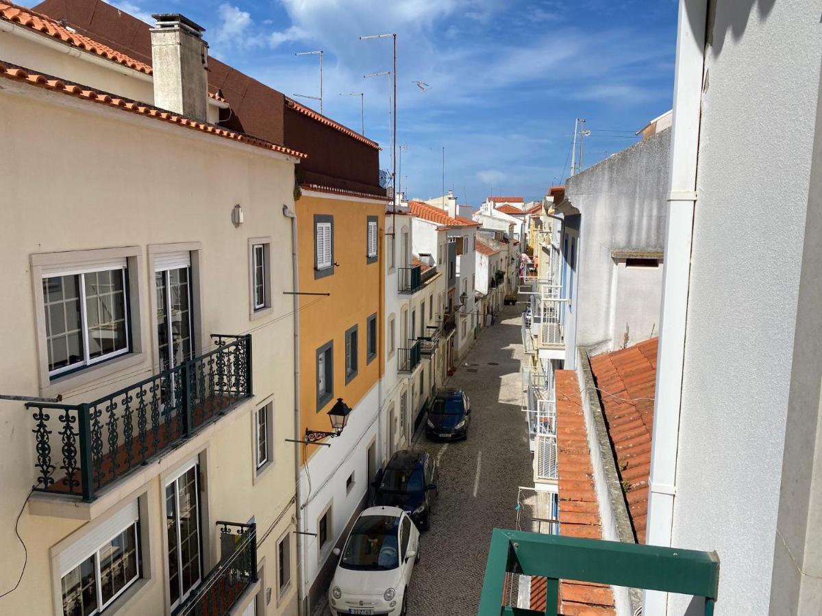 100 Meters From The Beach! Rua Da Regeneracao Nazaré Exterior photo
