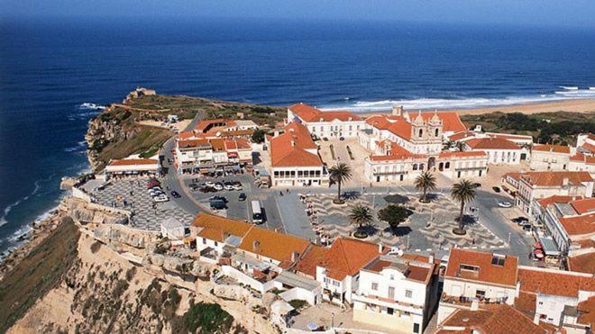 100 Meters From The Beach! Rua Da Regeneracao Nazaré Exterior photo
